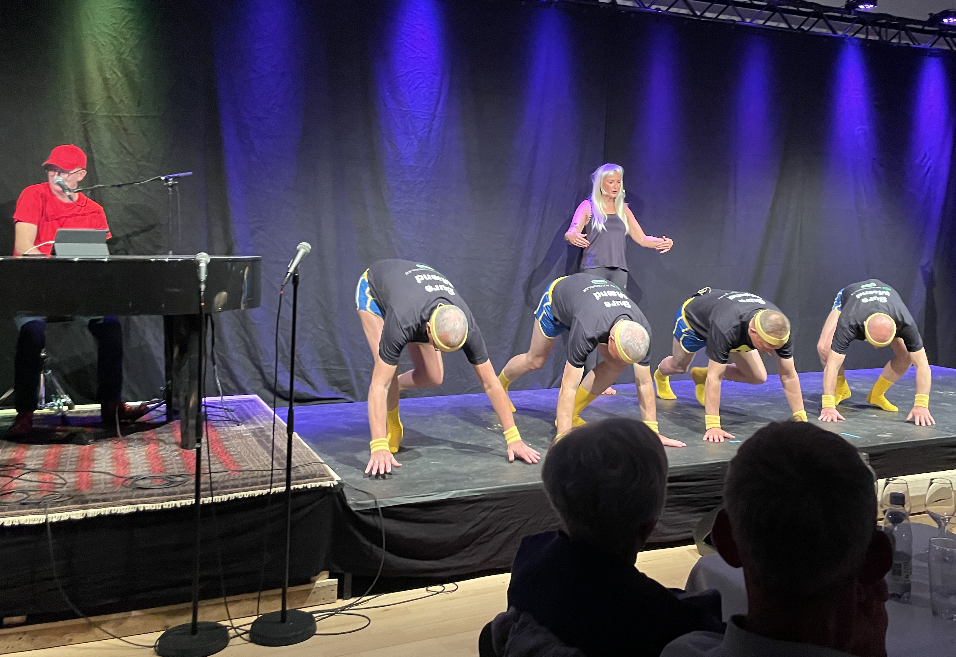 Gamle sure mænds gymnastikhold var også på scenen